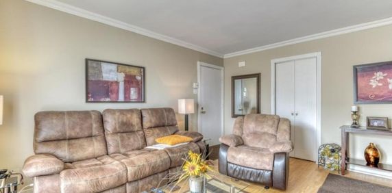 5 1/2 Logement Appartement à louer - Photo 2