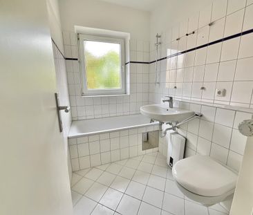 Nähe Miele: Helle 3-Zimmer-Wohnung mit Tageslichtbad frei! - Foto 4