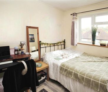 5 bedroom semi-detached house to rent - Photo 4