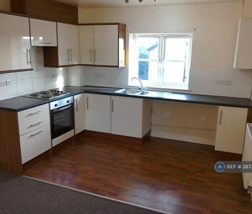 2 bedroom flat to rent - Photo 5