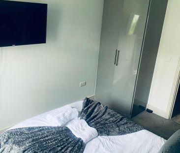 Studio to rent - Photo 2