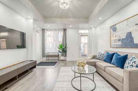 For Lease - 1555 Kingston Road Unit# 504, Pickering, Ontario - Photo 4