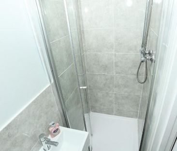 5 bedroom private hall to rent - Photo 6