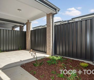 Modern Townhouse Living in Modbury - Photo 4