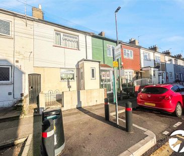 3 bedroom terraced house to rent - Photo 4