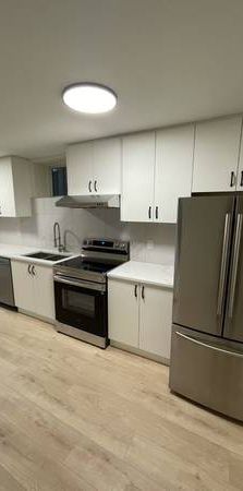 Brand new 2brs 1bath Suite in Van. East for Rent - Photo 1