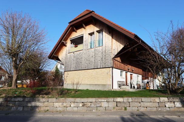 Charming 3.5-room apartment in a sunny location - Photo 1