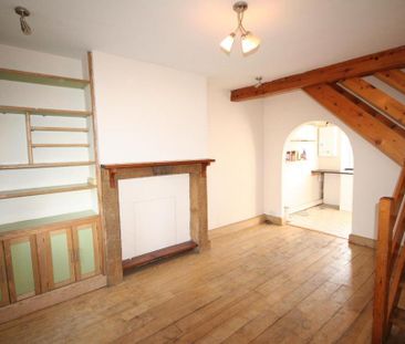 2 bedroom terraced house to rent - Photo 2