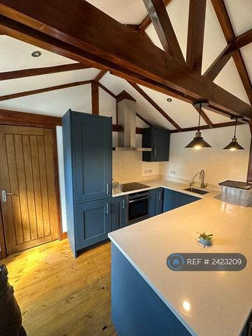 1 bedroom detached house to rent - Photo 2