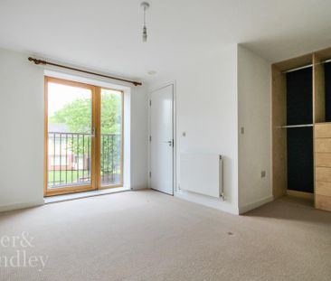 3 bedroom terraced house to rent - Photo 6