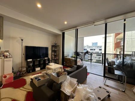 1 Bed 1 Bath - Photo 3