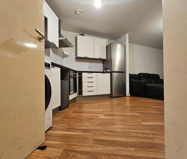 1 bedroom in a house share to rent - Photo 6