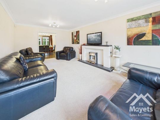 4 bedroom detached house to rent - Photo 1