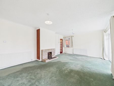 4 bedroom detached house to rent - Photo 2