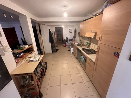 Ruim appartement te Molenbeek - Photo 5