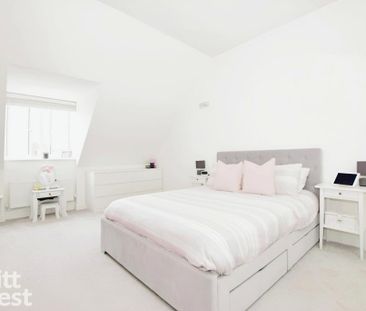 3 bedroom semi-detached house to rent - Photo 6