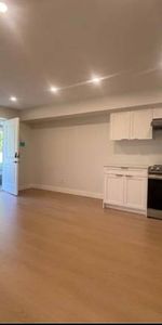 Newly renovated 2bed1bath suite in North Burnaby - Photo 4