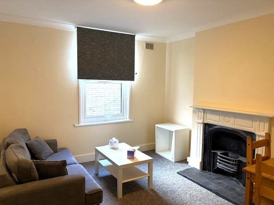 2 Bed Flat, Stamford Buildings, SW8 - Photo 1