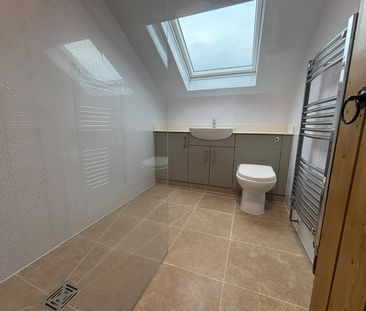 2 bedroom detached house to rent - Photo 5