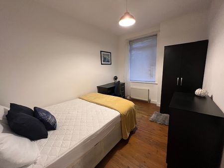 Five Bedroom Student House to Rent in Portsmouth - Photo 2