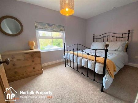 Corpusty, NR11 - Photo 3