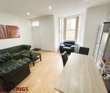 4 Bedroom Flat - Photo 2