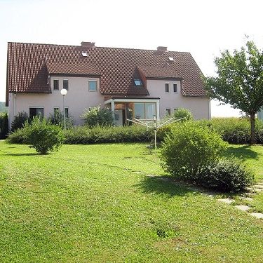 ERDGESCHOSSWOHNUNG mit 3 Zimmern in ruhiger Lage - Foto 2