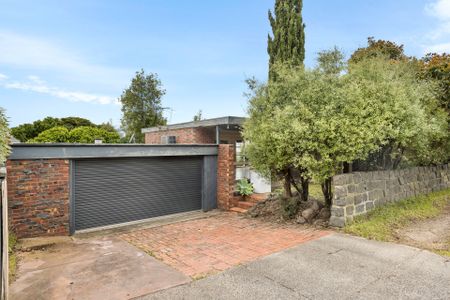 302 Mt Pleasant Road, Highton - Photo 2