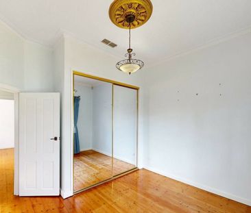 Period Charm in a Perfect Murrumbeena Location - Photo 2