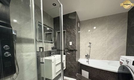 Prenájom: 4 izbový byt + LOGGIA + PIVNICA - Photo 5