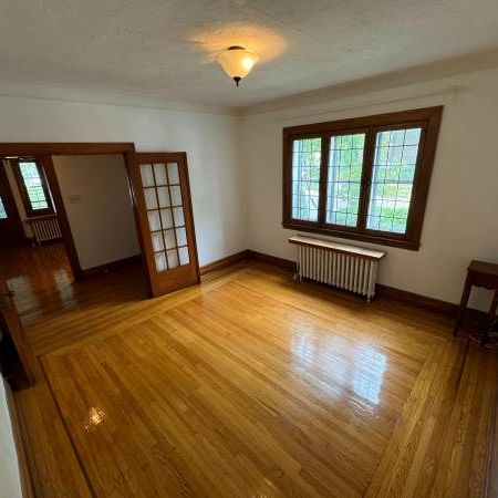 Monkland Village; lower duplex; large quiet 6 1/2, garage, metro - Photo 3