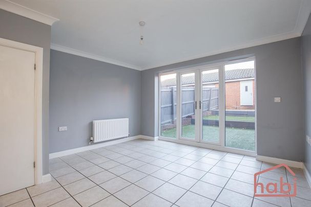 4 bedroom townhouse to rent - Photo 1