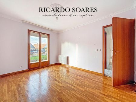 60700 PONT-SAINTE-MAXENCE (SARRON) - MAISON FAMILIALE, 5 CHAMBRES (dont 3 au rdc), GARAGE, JARDIN - Photo 4