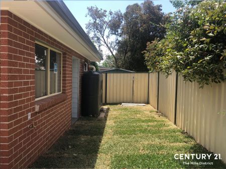 Well Presented Modern 2 Bedrooms Granny Flat - Photo 4