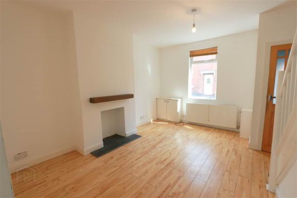 37 Castlereagh Parade, Belfast, BT5 5GT - Photo 1