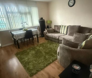 Room in a Shared House, Flack Court, E10 - Photo 1