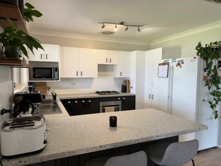 Rental in Dubbo - Close to Shops and Schools - Photo 4