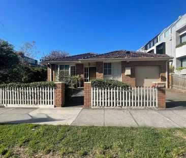 245A Balaclava Rd, Caulfield North VIC 3161 - House For Rent | Domain - Photo 5