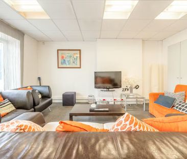 Rua Almirante Barroso, Lisbon, Lisbon 1000-090 - Photo 1