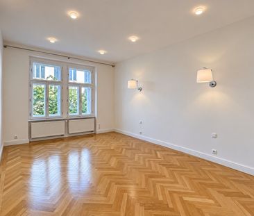Pronájem bytu 1+kk • 40 m² bez realitkyNa Kovárně, Praha - Vršovice - Photo 2