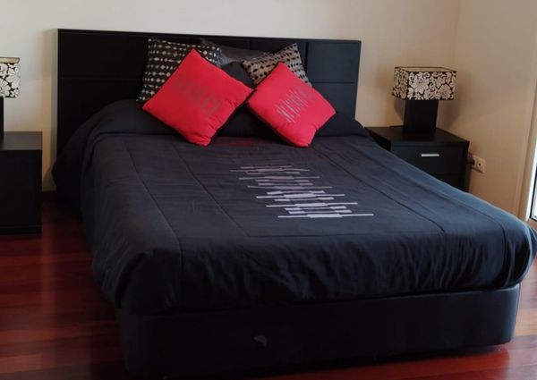 Big rooms in a shared townhouse Funchal