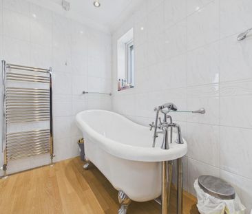 3 bedroom semi-detached house to rent - Photo 5