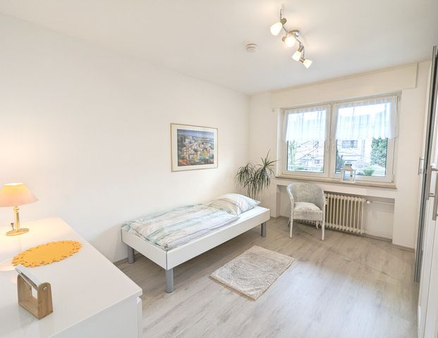 Komplett möblierte Wohnung mit Balkon in Grevenbroich ab 01.07.2025 zu vermieten - Photo 1