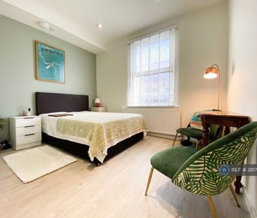 1 bedroom in a house share to rent - Photo 4