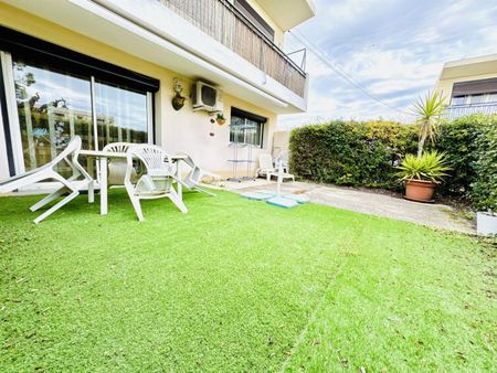 Location Appartement 2 pièces 71m² - Photo 3