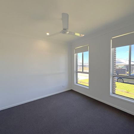 Spacious 4-Bedroom Family Home in Quiet Location - Photo 5