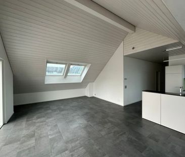 Grosszügige Dachwohnung mit Liftzugang - Photo 4