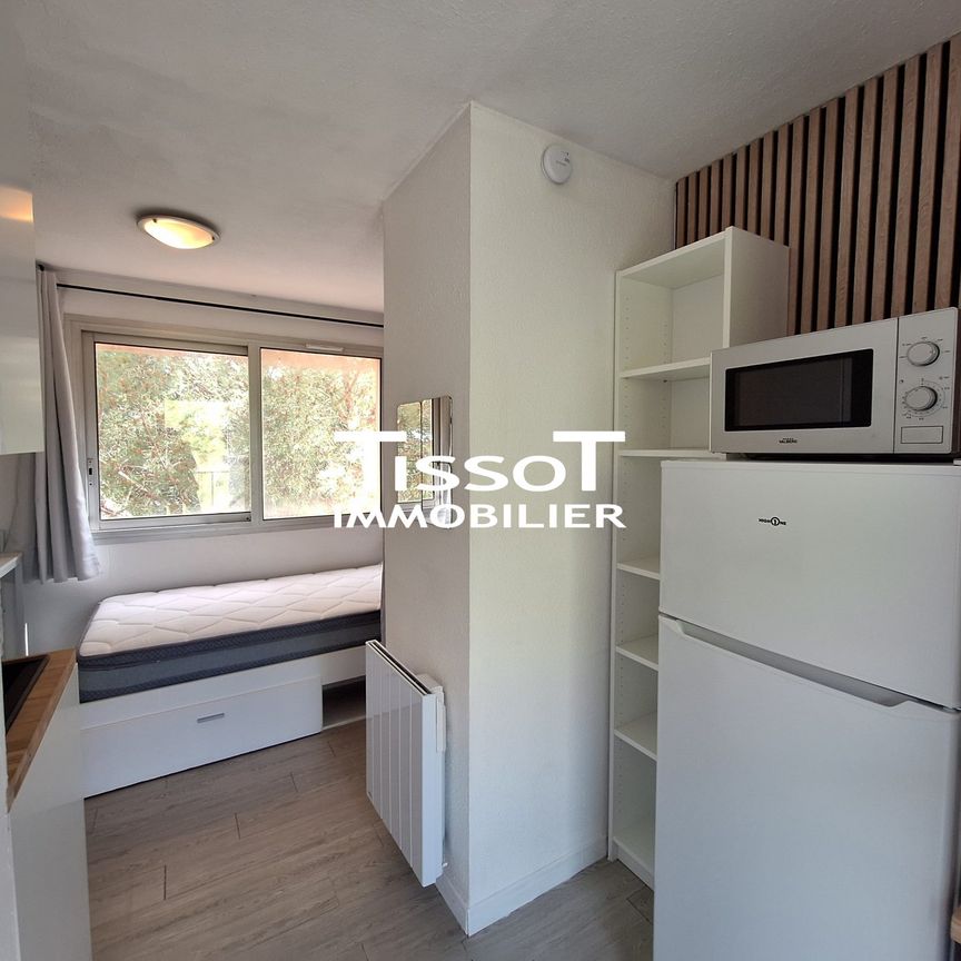 Location Appartement 1 pièce 12m² NIMES 30900 - Photo 1