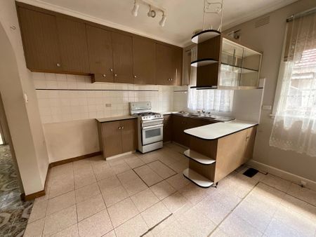 69 Vasey Avenue, Lalor VIC 3075 - Photo 5