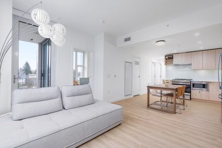 16th Street East - Photo 2